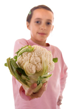 女孩與花椰菜