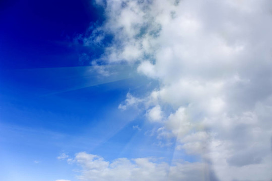 藍(lán)色的天空背景