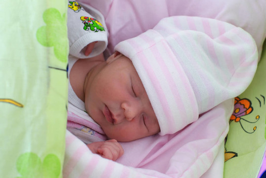 熟睡的嬰兒