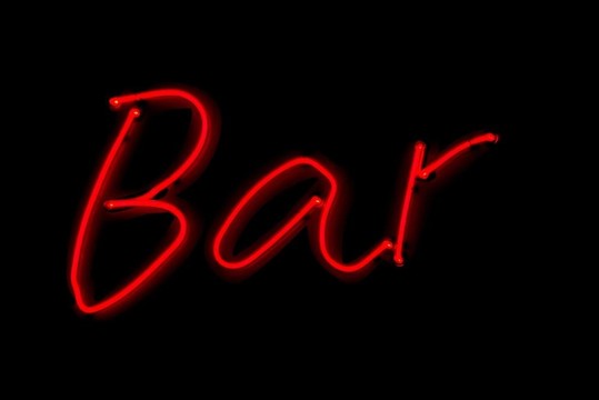 substr（酒吧的標志；0；200）