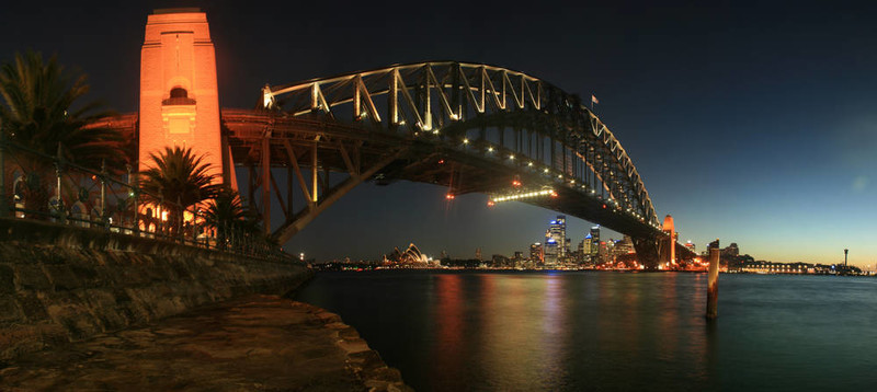 悉尼海港大橋夜間全景
