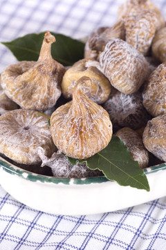 干無花果和桂葉
