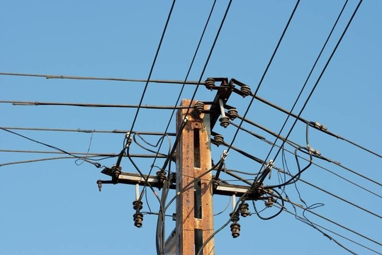 電