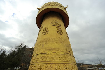 龜山寺 龜山大佛寺 轉(zhuǎn)經(jīng)筒