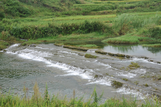 小河