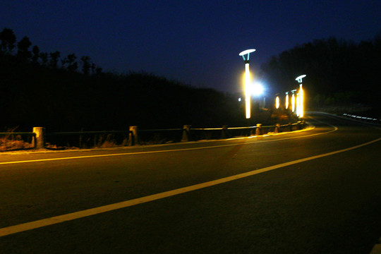 夜晚景觀步行道