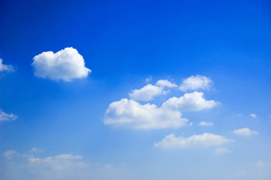 天空和云彩