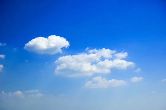 天空和云彩