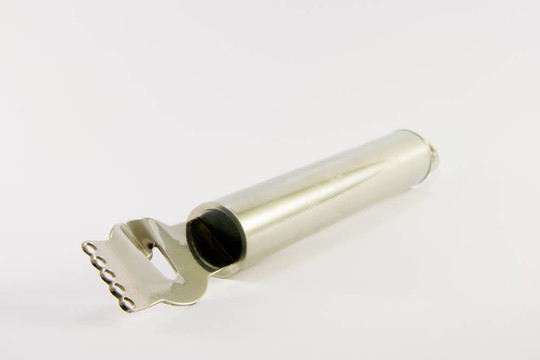 削皮器