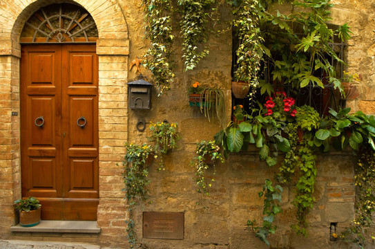 意大利村；門(mén)口花園