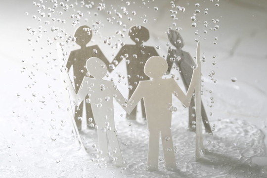 雨下紙隊(duì)