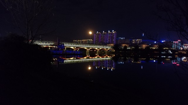 玉溪聶耳廣場(chǎng)夜景