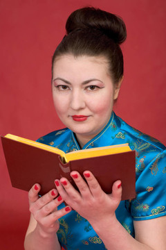 日本女孩閱讀書