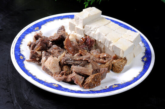 酸菜牛肉砂鍋