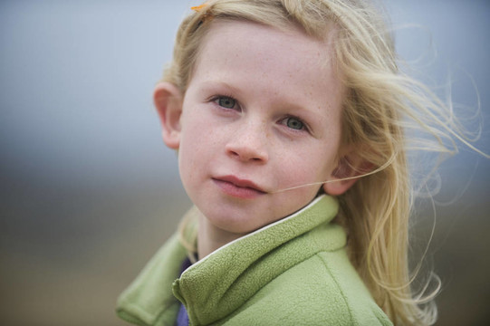 一個(gè)年輕女孩的肖像