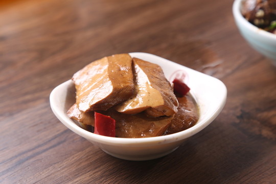 鹵豆干