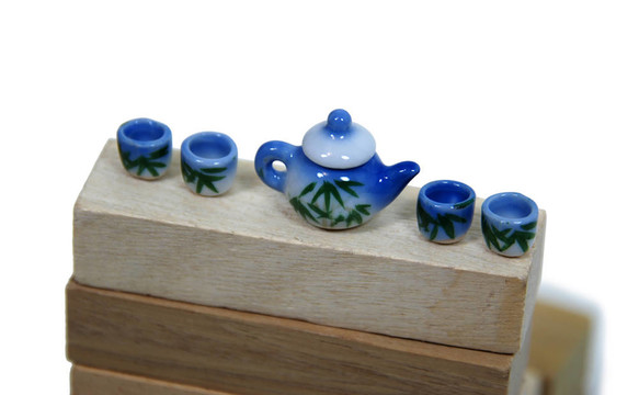 帶竹筍的茶具