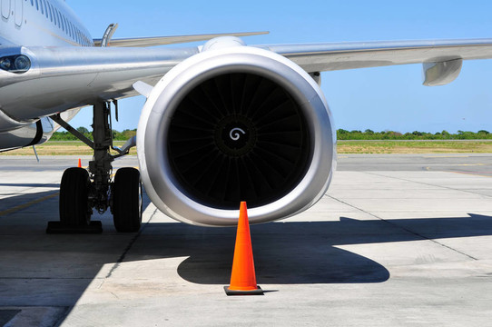 航空運(yùn)輸：噴氣發(fā)動(dòng)機(jī)的詳細(xì)資料
