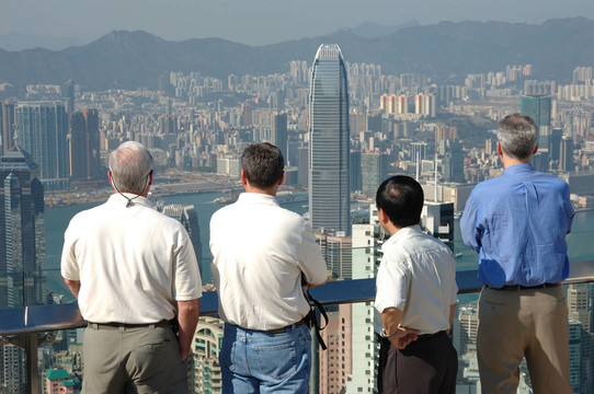 四君子看著商業(yè)城