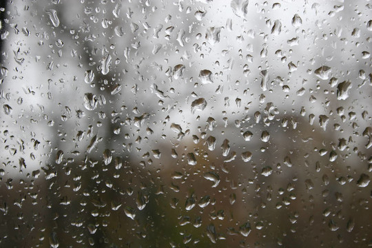 玻璃水滴雨
