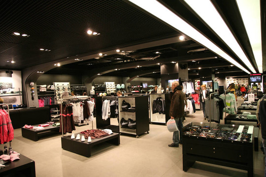 運動店內(nèi)
