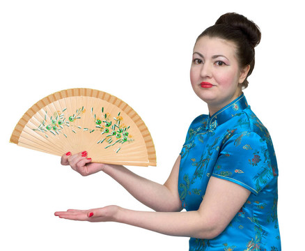 日本女孩與風(fēng)扇