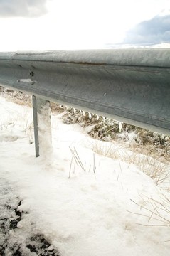 冰凍的護(hù)欄