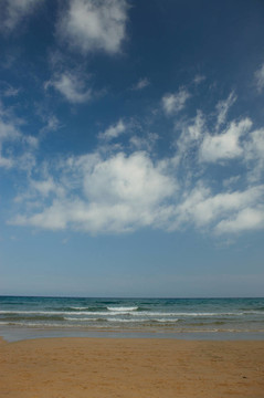 空蕩蕩的海灘