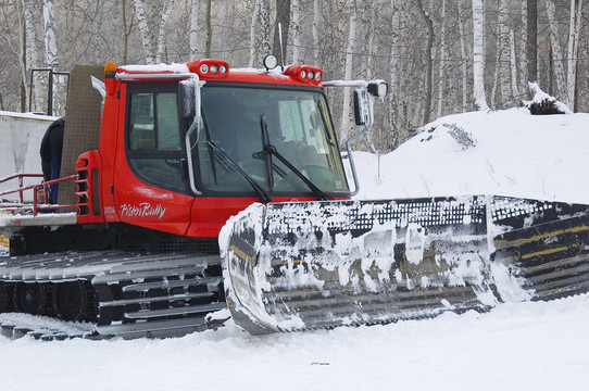 卡特彼勒的掃雪機