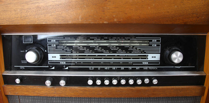 無(wú)線電接收機(jī)