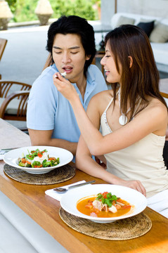 夫婦共進(jìn)午餐