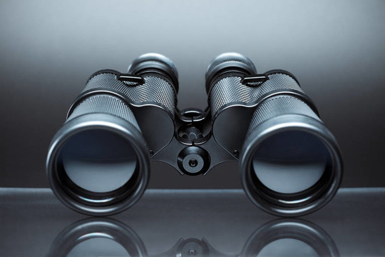 雙筒望遠(yuǎn)鏡