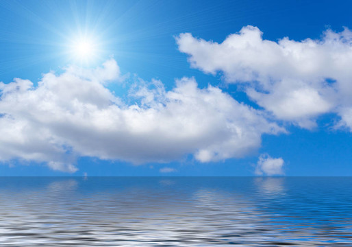 云天空與太陽