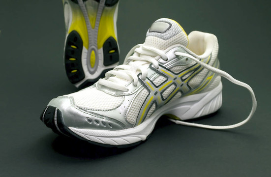 旅游運(yùn)動(dòng)鞋