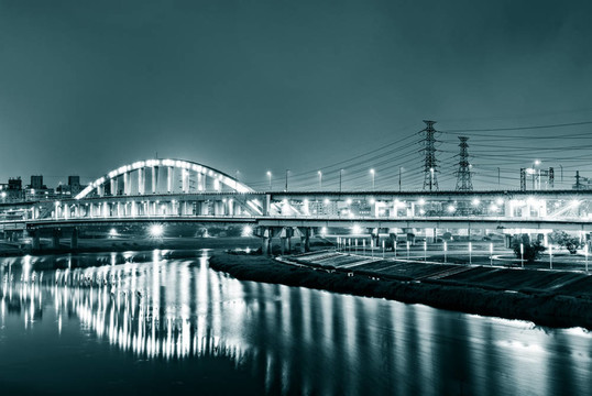 彩色的橋