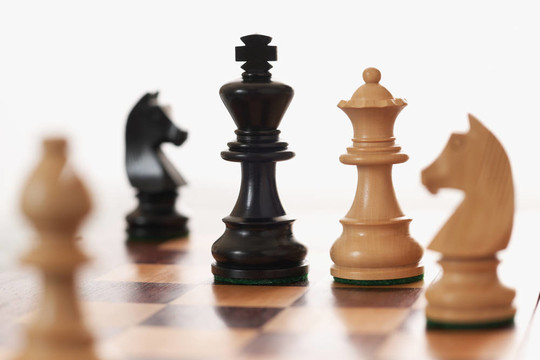 棋白皇后挑戰(zhàn)黑王