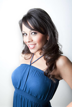 漂亮的Hispanic Woman