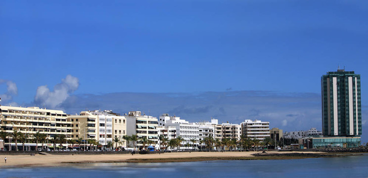 首都蘭薩羅特島的全景；Arrecife；