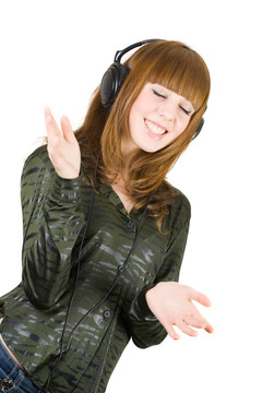 女孩聽音樂