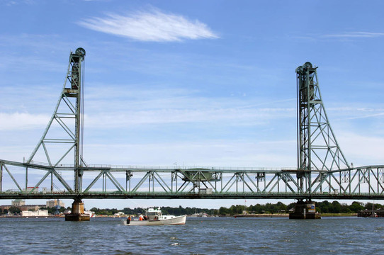 紀(jì)念橋