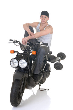 男孩和他的摩托車
