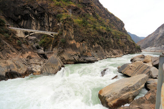 香格里拉 麗江 虎跳峽