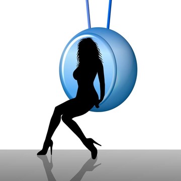時尚座椅中的女性剪影