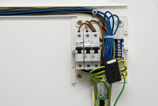 電