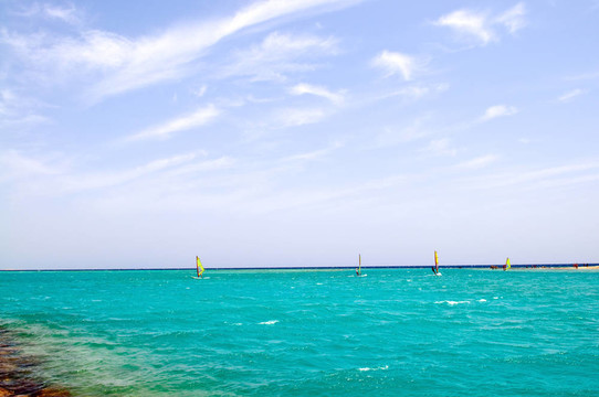 海上沖浪