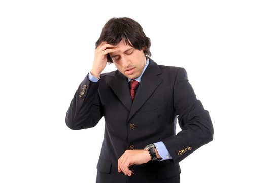 擔(dān)心商人咨詢(xún)他的手表