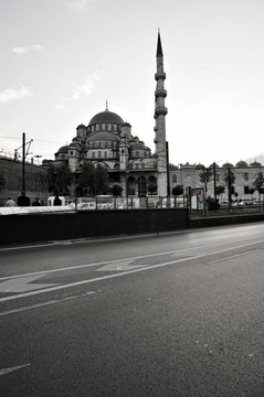 清真寺（Yeni Camii）黑與白