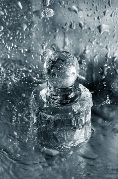 一瓶香水