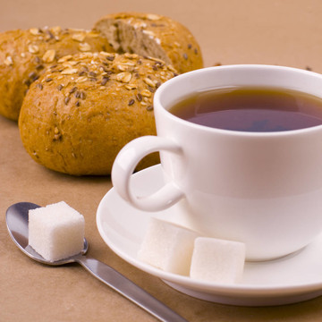 一杯茶；糖和面包