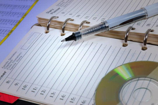 筆和CD